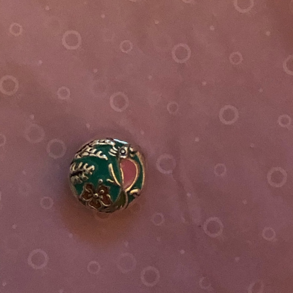 AUTHENTIC Disney Parks Pandora